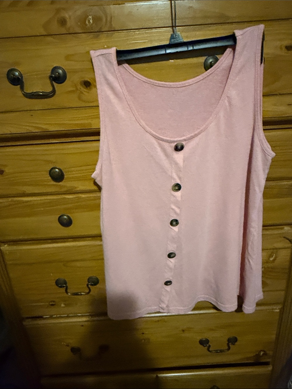 Sleeveless Button-Front Tank Top in Dusty Pink